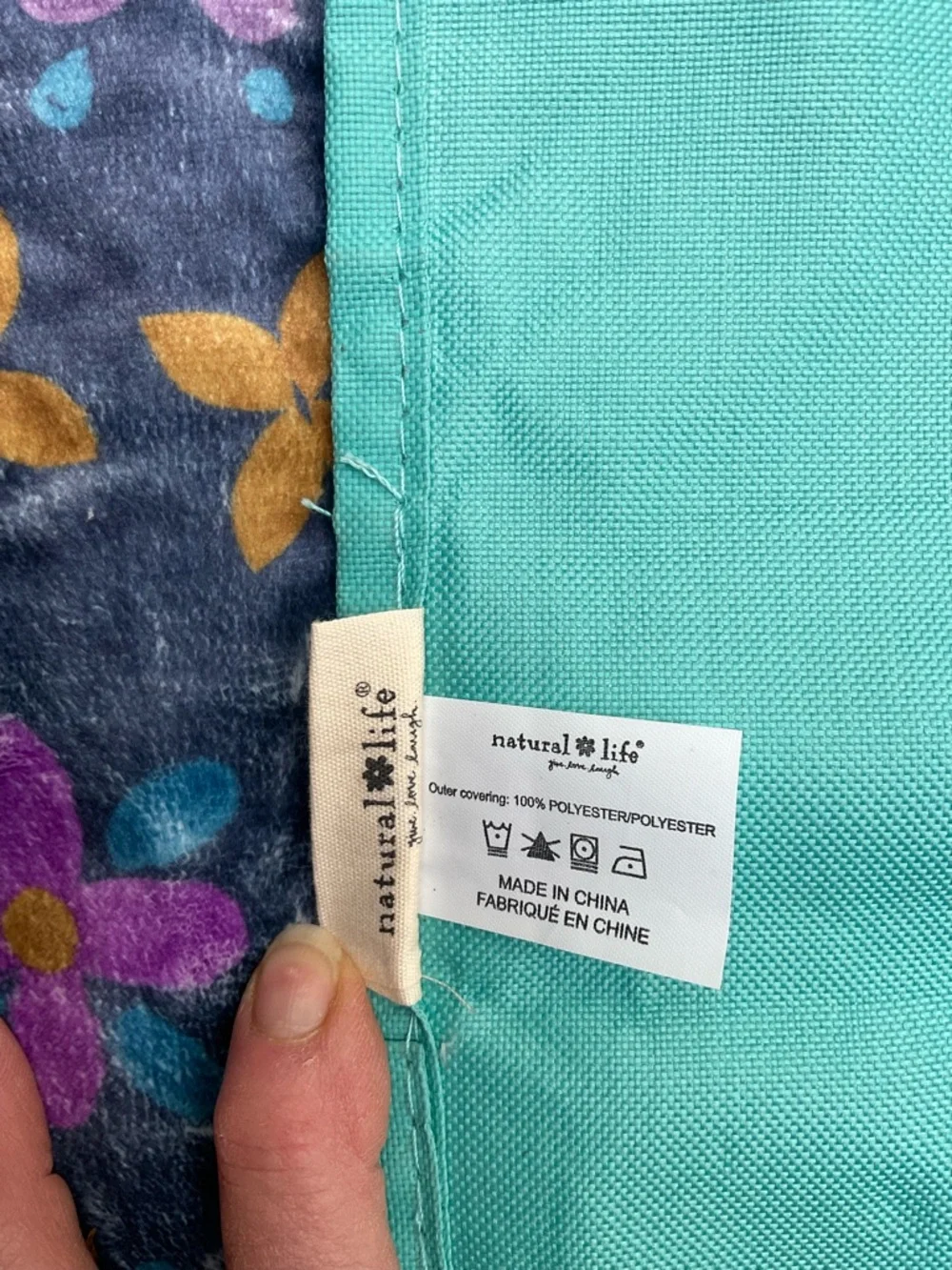 NATURAL LIFE Water Resistant Picnic Blanket 57”x72”Navy Floral w/Teal Border